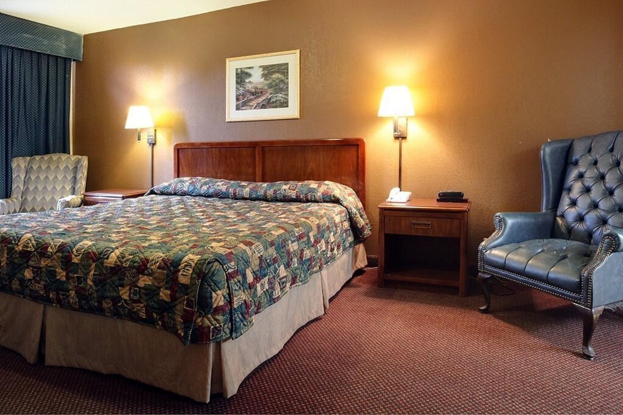 Bel Air Americas Best Value Inn Marshall מראה חיצוני תמונה